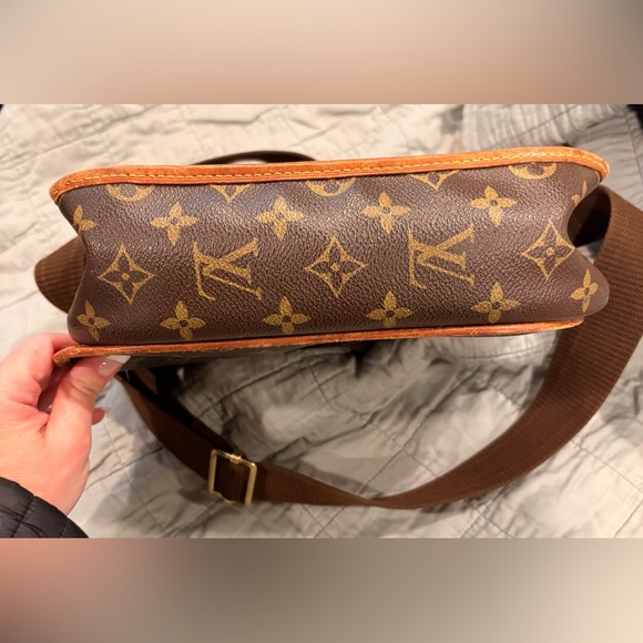 Authentic Vintage Louis Vuitton Monogram Bosphore Crossbody Bag - Picture 13 of 16